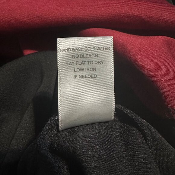 Avenue Dress Size 22/24 Black Red Damask Pattern Gothic Holiday Cocktail NWT - Picture 5 of 8